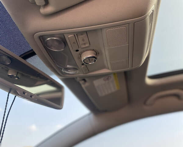 Сірий Фольксваген Пассат, об'ємом двигуна 1.98 л та пробігом 301 тис. км за 7900 $, фото 16 на Automoto.ua