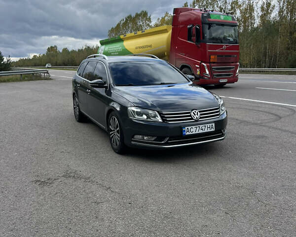 Серый Фольксваген Пассат, объемом двигателя 1.97 л и пробегом 303 тыс. км за 11000 $, фото 1 на Automoto.ua