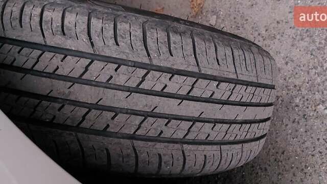 Серый Фольксваген Пассат, объемом двигателя 1.6 л и пробегом 170 тыс. км за 9800 $, фото 6 на Automoto.ua