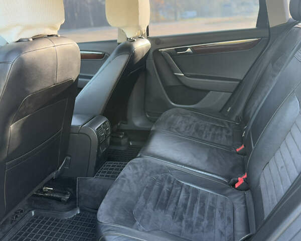 Серый Фольксваген Пассат, объемом двигателя 2 л и пробегом 363 тыс. км за 11000 $, фото 13 на Automoto.ua