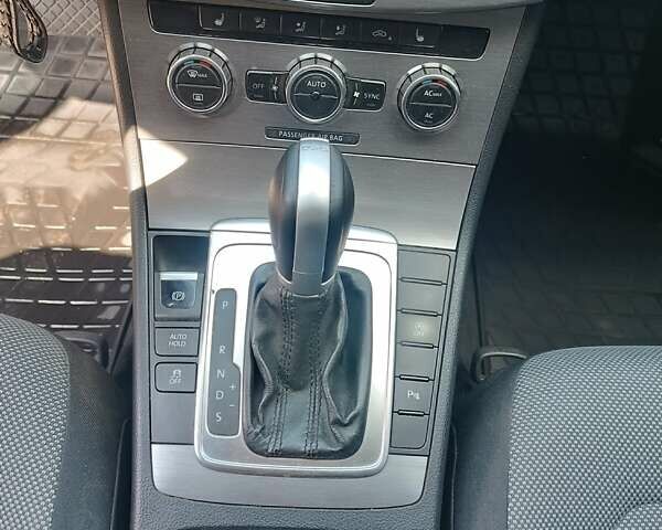 Серый Фольксваген Пассат, объемом двигателя 2 л и пробегом 262 тыс. км за 10600 $, фото 12 на Automoto.ua