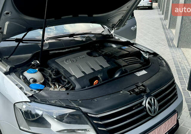 Серый Фольксваген Пассат, объемом двигателя 1.6 л и пробегом 230 тыс. км за 9000 $, фото 37 на Automoto.ua