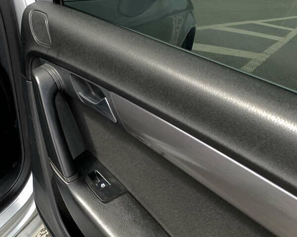 Сірий Фольксваген Пассат, об'ємом двигуна 2 л та пробігом 340 тис. км за 10900 $, фото 51 на Automoto.ua