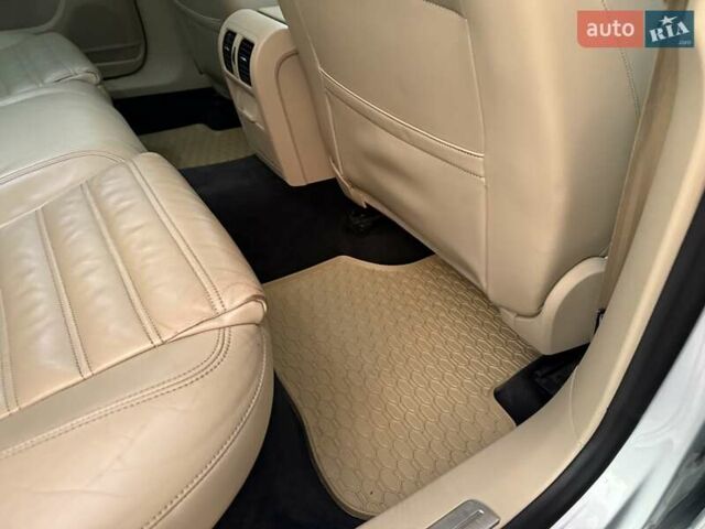 Серый Фольксваген Пассат, объемом двигателя 2 л и пробегом 255 тыс. км за 11000 $, фото 13 на Automoto.ua