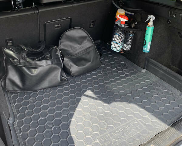 Сірий Фольксваген Пассат, об'ємом двигуна 2 л та пробігом 340 тис. км за 10900 $, фото 72 на Automoto.ua