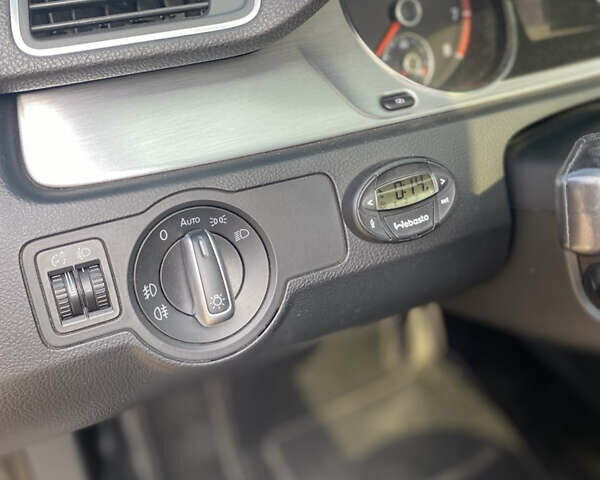 Сірий Фольксваген Пассат, об'ємом двигуна 1.98 л та пробігом 301 тис. км за 7900 $, фото 12 на Automoto.ua