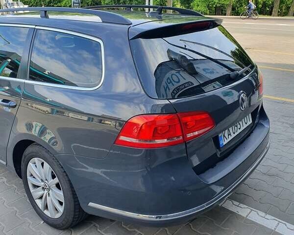 Серый Фольксваген Пассат, объемом двигателя 1.6 л и пробегом 319 тыс. км за 8500 $, фото 6 на Automoto.ua