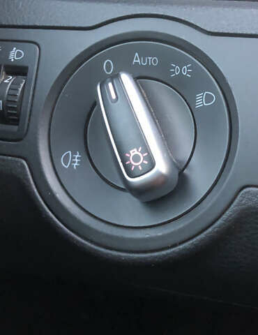 Серый Фольксваген Пассат, объемом двигателя 1.97 л и пробегом 270 тыс. км за 9300 $, фото 14 на Automoto.ua