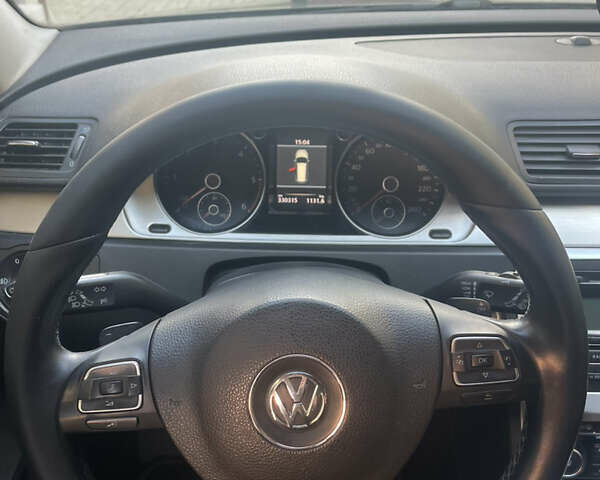 Серый Фольксваген Пассат, объемом двигателя 1.97 л и пробегом 331 тыс. км за 8200 $, фото 6 на Automoto.ua