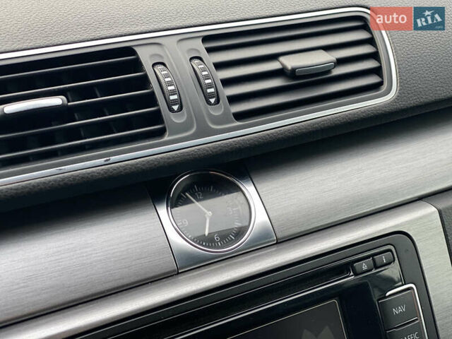 Серый Фольксваген Пассат, объемом двигателя 1.6 л и пробегом 285 тыс. км за 8200 $, фото 45 на Automoto.ua