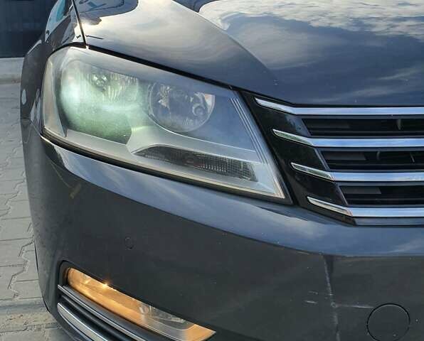 Серый Фольксваген Пассат, объемом двигателя 1.6 л и пробегом 319 тыс. км за 8500 $, фото 8 на Automoto.ua