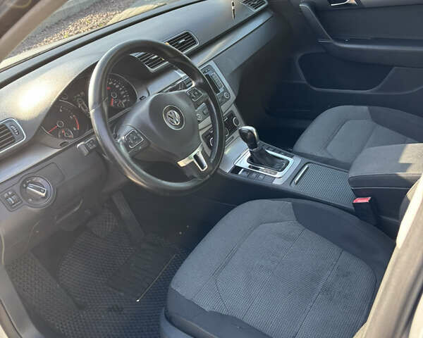 Серый Фольксваген Пассат, объемом двигателя 2 л и пробегом 310 тыс. км за 9900 $, фото 15 на Automoto.ua