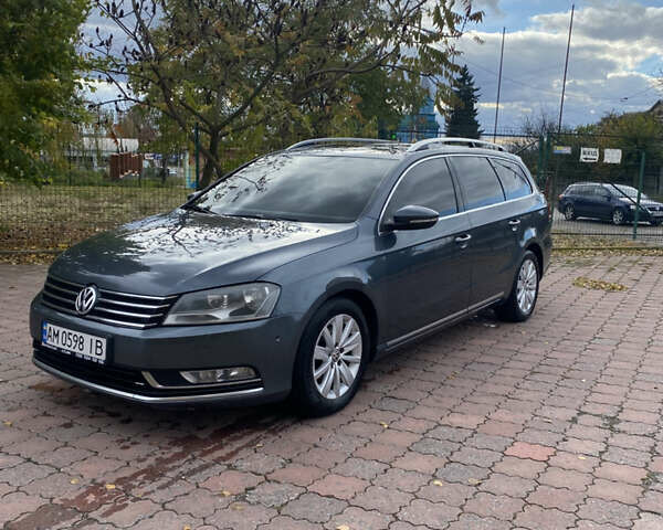 Сірий Фольксваген Пассат, об'ємом двигуна 1.98 л та пробігом 301 тис. км за 7900 $, фото 5 на Automoto.ua