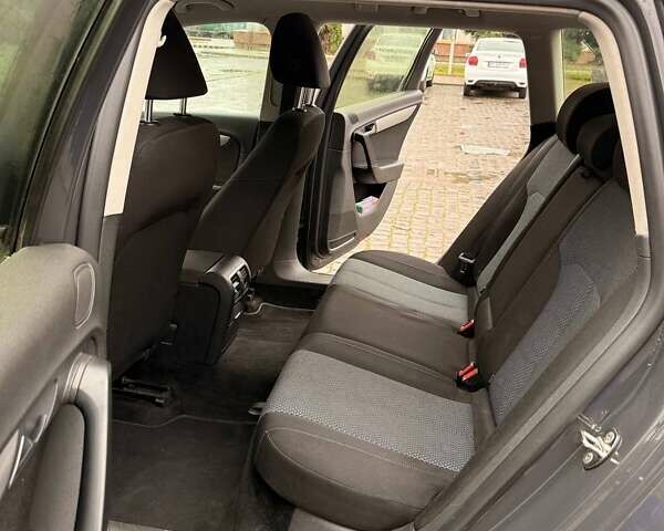 Серый Фольксваген Пассат, объемом двигателя 1.6 л и пробегом 493 тыс. км за 7999 $, фото 30 на Automoto.ua