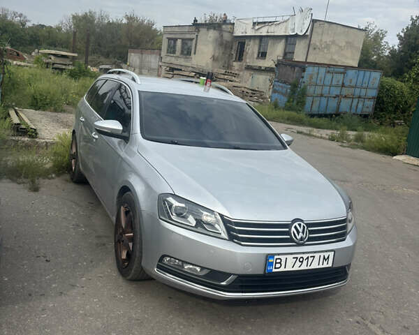 Серый Фольксваген Пассат, объемом двигателя 1.97 л и пробегом 228 тыс. км за 9500 $, фото 2 на Automoto.ua