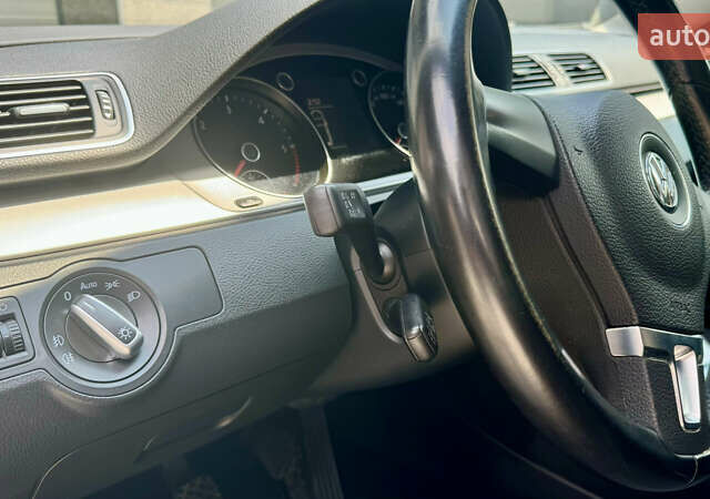 Серый Фольксваген Пассат, объемом двигателя 1.6 л и пробегом 230 тыс. км за 9000 $, фото 22 на Automoto.ua