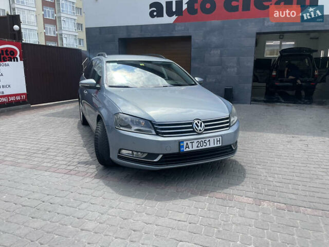 Фольксваген Пассат 2011 в Ивано-Франковске на Automoto.ua Серый Фольксваген Пассат, объемом двигателя 1.97 л и пробегом 262 тыс. км за 8450 $, фото 25 на Automoto.ua