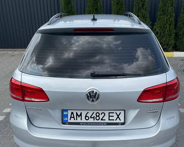 Серый Фольксваген Пассат, объемом двигателя 1.97 л и пробегом 280 тыс. км за 9700 $, фото 7 на Automoto.ua