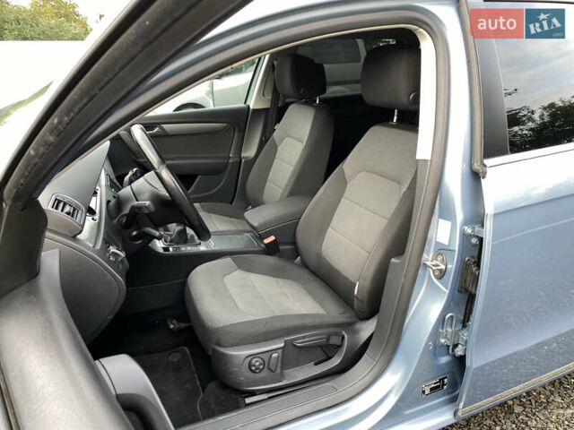 Серый Фольксваген Пассат, объемом двигателя 1.6 л и пробегом 285 тыс. км за 8200 $, фото 64 на Automoto.ua