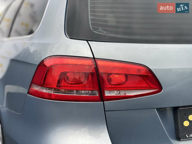 Серый Фольксваген Пассат, объемом двигателя 1.6 л и пробегом 285 тыс. км за 8200 $, фото 101 на Automoto.ua