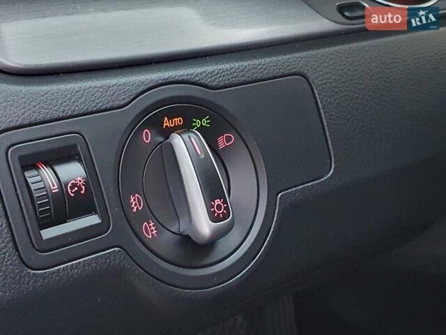 Серый Фольксваген Пассат, объемом двигателя 2 л и пробегом 243 тыс. км за 12800 $, фото 23 на Automoto.ua