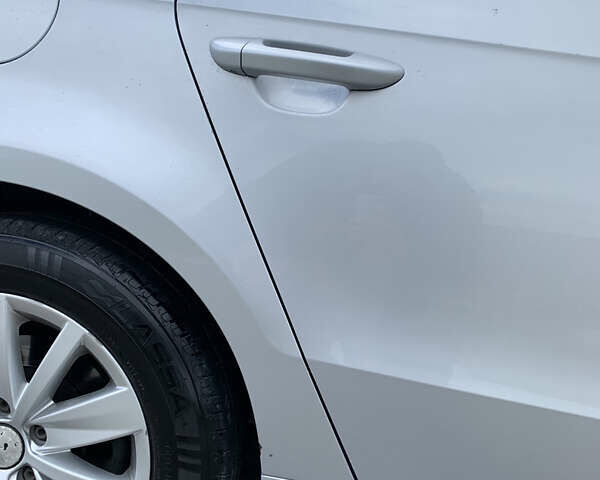 Сірий Фольксваген Пассат, об'ємом двигуна 2 л та пробігом 340 тис. км за 10900 $, фото 41 на Automoto.ua