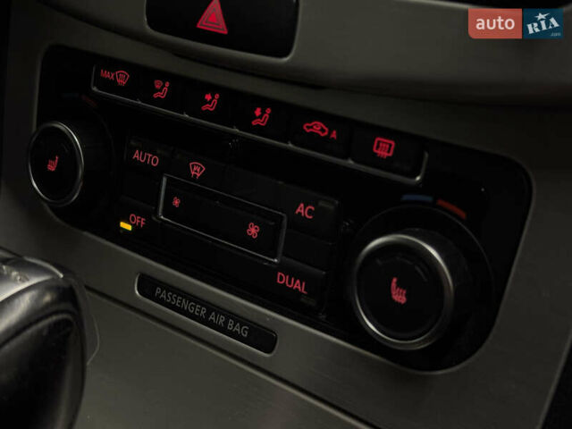 Серый Фольксваген Пассат, объемом двигателя 1.97 л и пробегом 250 тыс. км за 11499 $, фото 31 на Automoto.ua