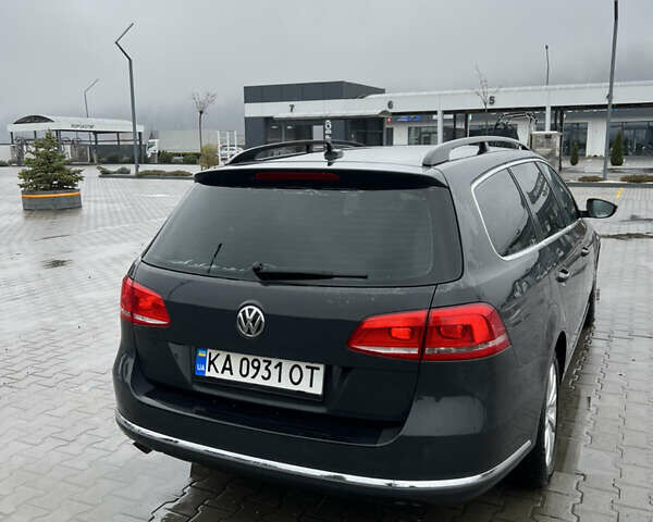 Серый Фольксваген Пассат, объемом двигателя 1.6 л и пробегом 337 тыс. км за 9500 $, фото 3 на Automoto.ua