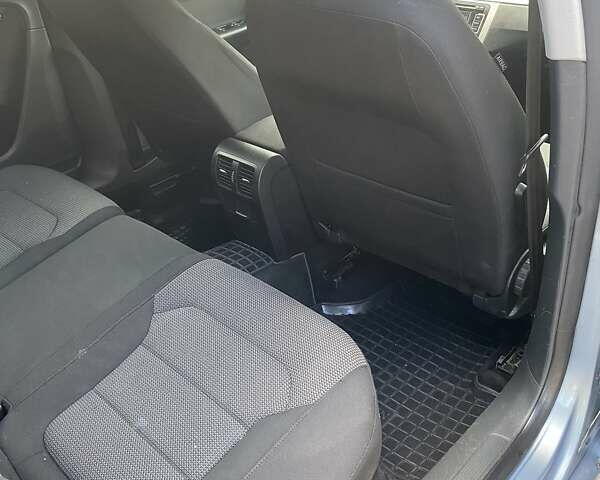 Сірий Фольксваген Пассат, об'ємом двигуна 1.6 л та пробігом 221 тис. км за 8950 $, фото 12 на Automoto.ua