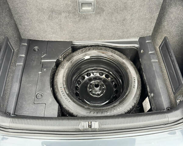 Серый Фольксваген Пассат, объемом двигателя 1.97 л и пробегом 303 тыс. км за 9599 $, фото 41 на Automoto.ua