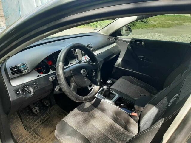 Сірий Фольксваген Пассат, об'ємом двигуна 2 л та пробігом 315 тис. км за 9600 $, фото 8 на Automoto.ua