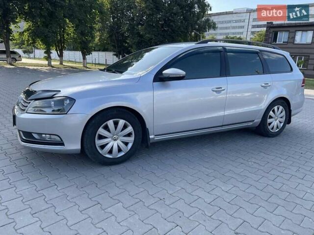 Серый Фольксваген Пассат, объемом двигателя 1.6 л и пробегом 255 тыс. км за 8000 $, фото 3 на Automoto.ua