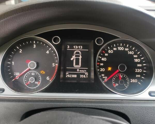 Серый Фольксваген Пассат, объемом двигателя 1.97 л и пробегом 292 тыс. км за 10000 $, фото 8 на Automoto.ua