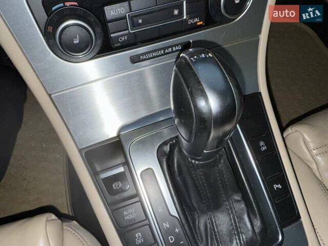 Серый Фольксваген Пассат, объемом двигателя 2 л и пробегом 255 тыс. км за 11000 $, фото 43 на Automoto.ua