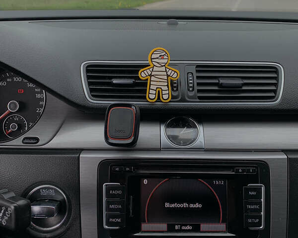 Сірий Фольксваген Пассат, об'ємом двигуна 2 л та пробігом 340 тис. км за 10900 $, фото 25 на Automoto.ua