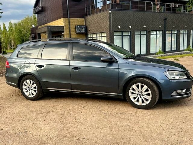 Сірий Фольксваген Пассат, об'ємом двигуна 1.6 л та пробігом 255 тис. км за 8400 $, фото 2 на Automoto.ua