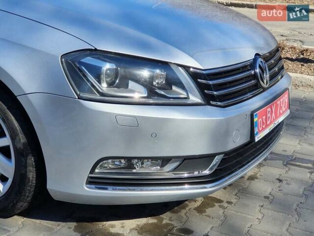 Серый Фольксваген Пассат, объемом двигателя 2 л и пробегом 243 тыс. км за 12800 $, фото 6 на Automoto.ua