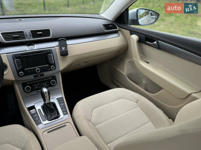 Серый Фольксваген Пассат, объемом двигателя 2 л и пробегом 236 тыс. км за 11999 $, фото 22 на Automoto.ua