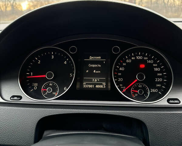 Серый Фольксваген Пассат, объемом двигателя 1.97 л и пробегом 337 тыс. км за 9900 $, фото 22 на Automoto.ua