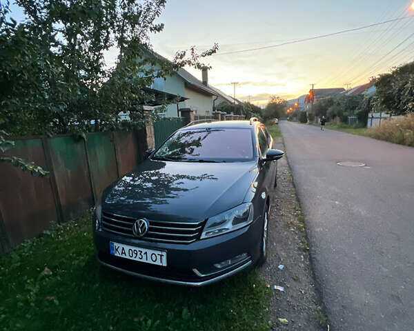 Серый Фольксваген Пассат, объемом двигателя 1.6 л и пробегом 337 тыс. км за 9500 $, фото 14 на Automoto.ua