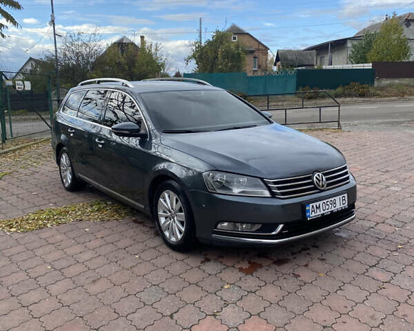 Сірий Фольксваген Пассат, об'ємом двигуна 1.98 л та пробігом 301 тис. км за 7900 $, фото 1 на Automoto.ua