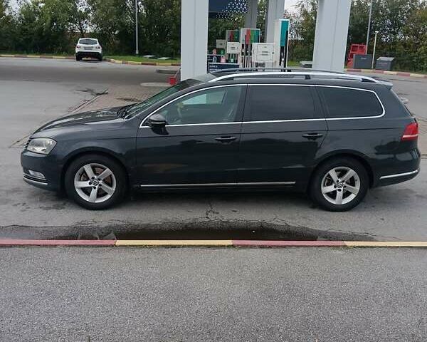 Серый Фольксваген Пассат, объемом двигателя 1.97 л и пробегом 250 тыс. км за 9200 $, фото 18 на Automoto.ua