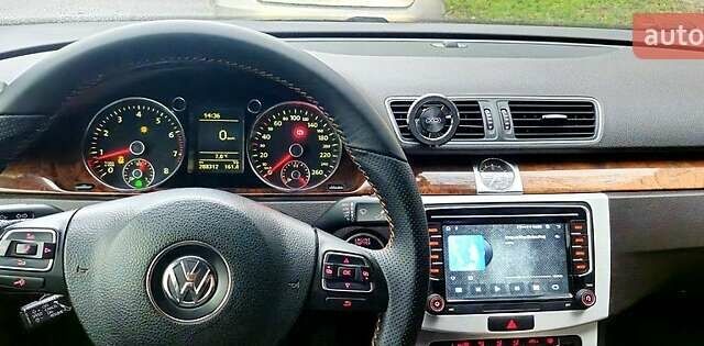 Серый Фольксваген Пассат, объемом двигателя 1.4 л и пробегом 280 тыс. км за 10500 $, фото 1 на Automoto.ua