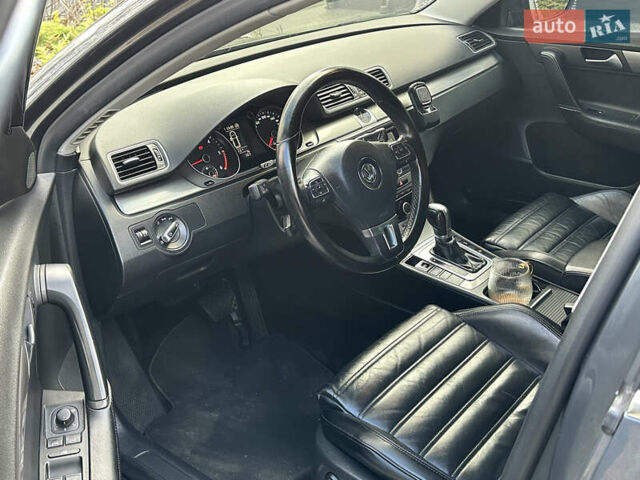 Серый Фольксваген Пассат, объемом двигателя 2 л и пробегом 250 тыс. км за 10170 $, фото 12 на Automoto.ua