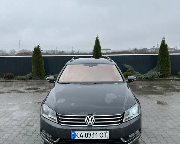 Серый Фольксваген Пассат, объемом двигателя 1.6 л и пробегом 337 тыс. км за 9500 $, фото 1 на Automoto.ua