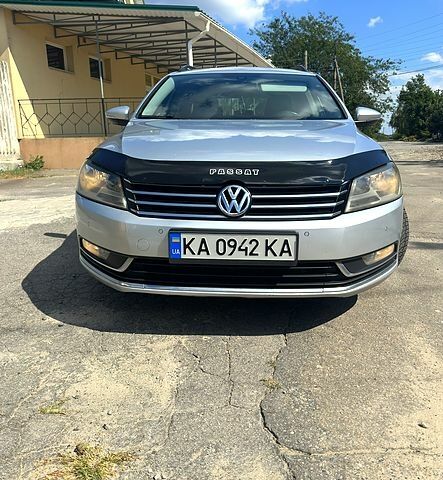 Сірий Фольксваген Пассат, об'ємом двигуна 1.4 л та пробігом 243 тис. км за 9000 $, фото 1 на Automoto.ua