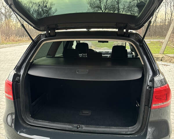 Серый Фольксваген Пассат, объемом двигателя 1.97 л и пробегом 337 тыс. км за 9900 $, фото 18 на Automoto.ua