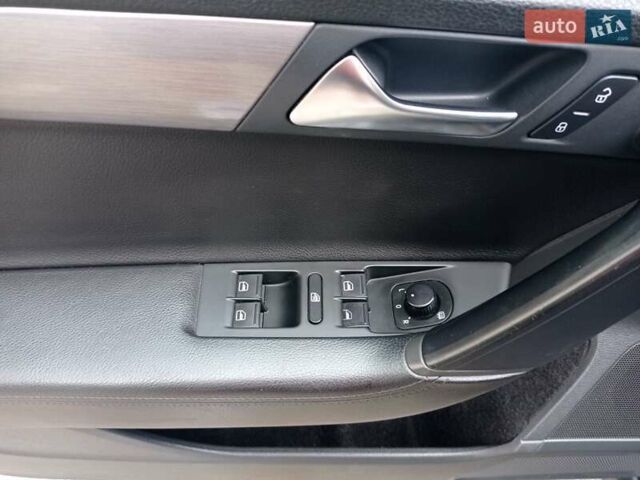 Серый Фольксваген Пассат, объемом двигателя 2 л и пробегом 226 тыс. км за 10000 $, фото 21 на Automoto.ua