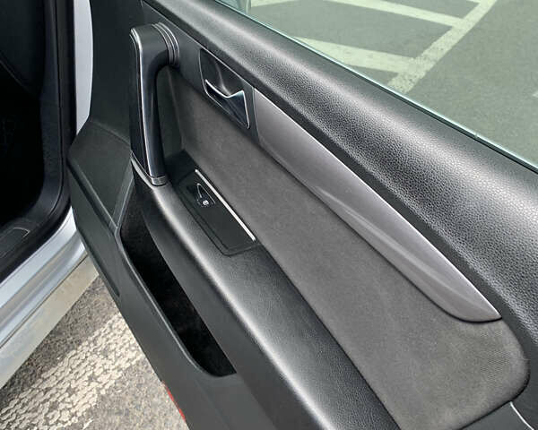 Сірий Фольксваген Пассат, об'ємом двигуна 2 л та пробігом 340 тис. км за 10900 $, фото 48 на Automoto.ua