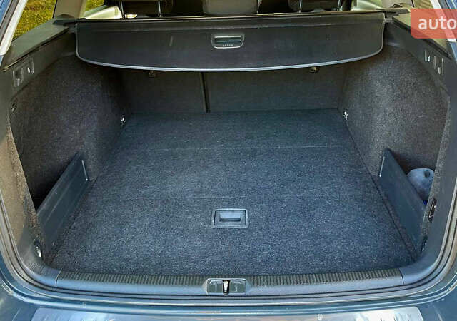 Серый Фольксваген Пассат, объемом двигателя 1.6 л и пробегом 370 тыс. км за 8500 $, фото 22 на Automoto.ua